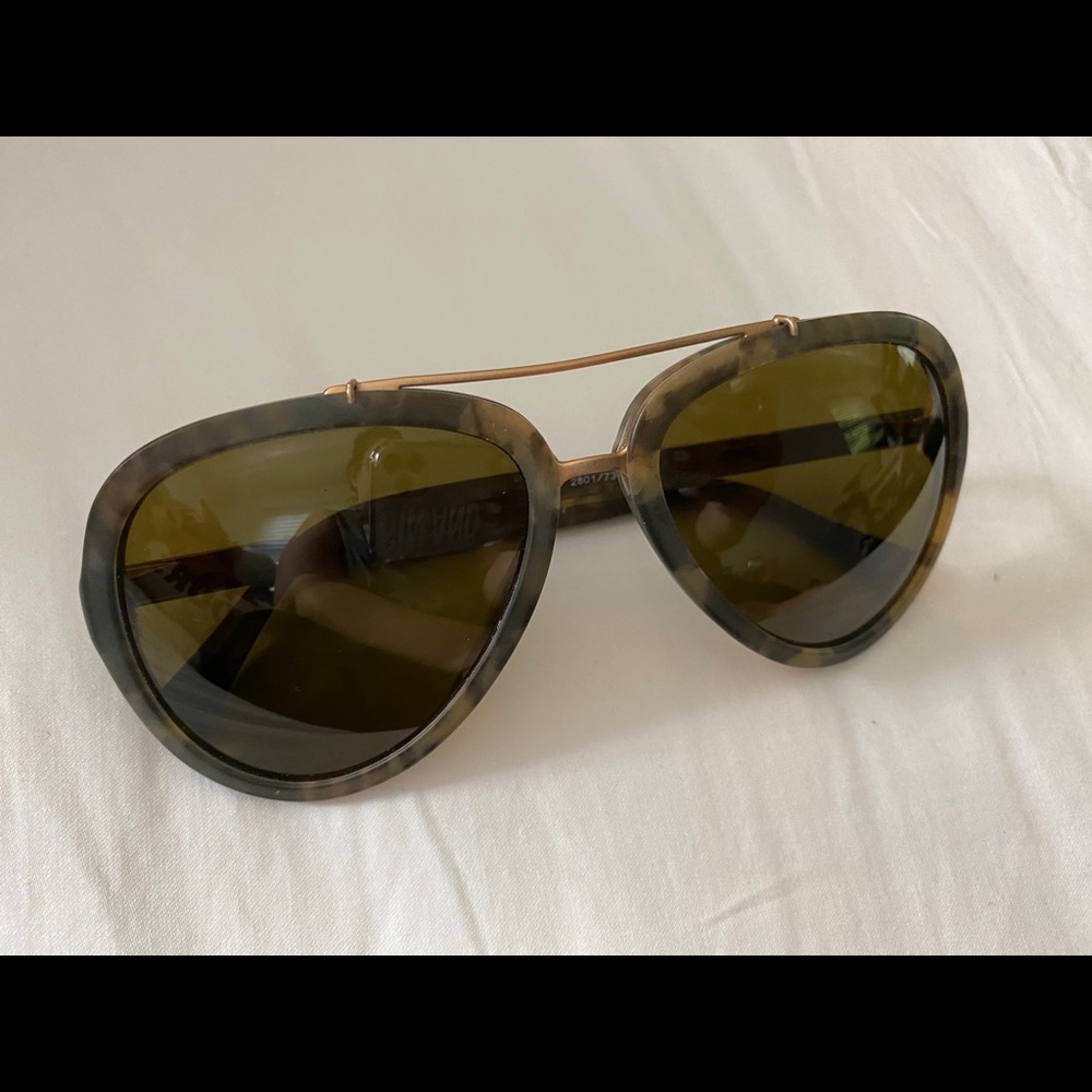 Dolce & Gabbana Tortoise Aviator Sunglasses - Picture 4 of 4